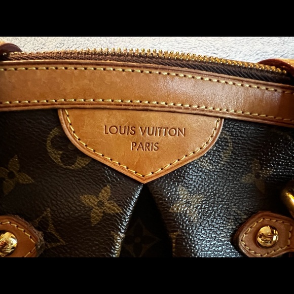 🔥SOLD🔥Louis Vuitton Tívoli GM - Picture 3 of 10